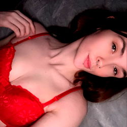 Intimate Photoshoot of OnlyFans Model Kourtney Lustt ❣️🥀, Nevada