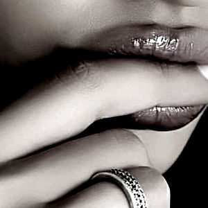 Apolonia Lapiedra VIP photo