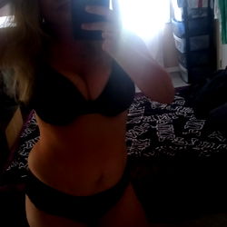 April Chaoss: Los Angeles OnlyFans Model