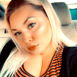 Aesthetically Pleasing Photo of a Model on Instagram - Thickness 🍑 from Oregon