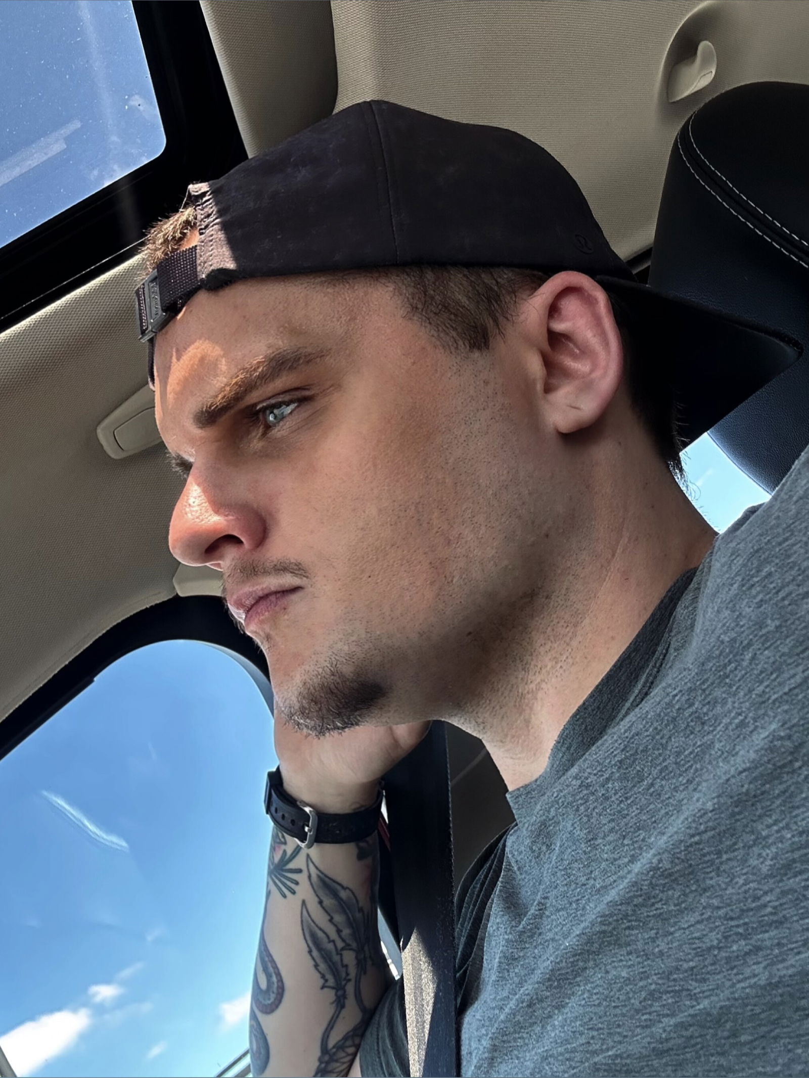 Abe Hayes 🇺🇸 photo