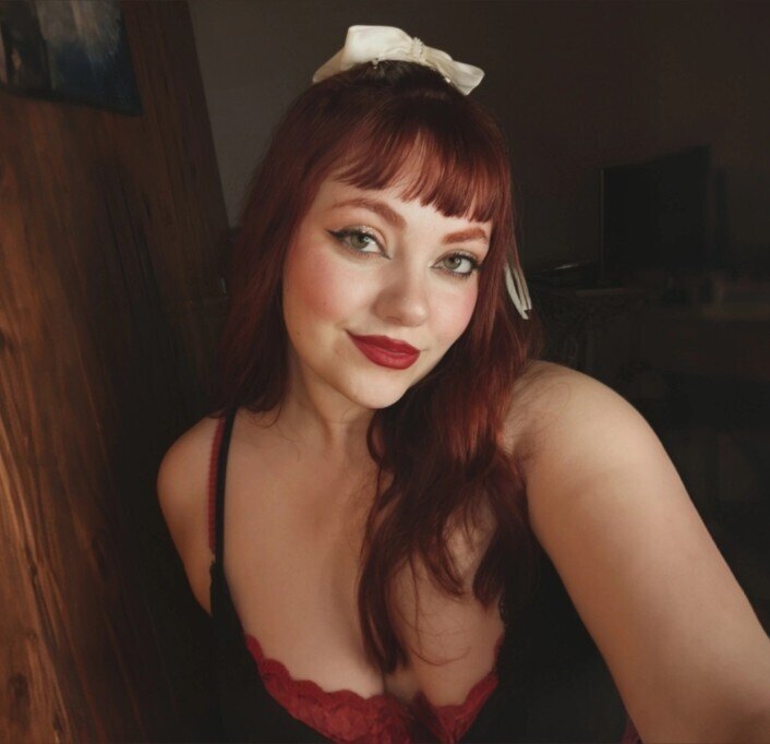 Goddess Daisy 🪽 photo