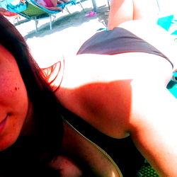 Alessia, Italian Onlyfans Model, Relaxes at the Beach