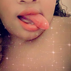 Kiwi 🥝 - OnlyFans Model Photo