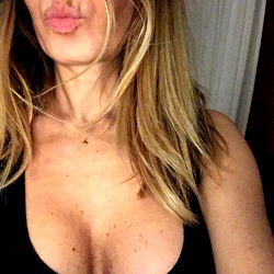 Allegra Bella on OnlyFans: A Glamorous and Sensual Model