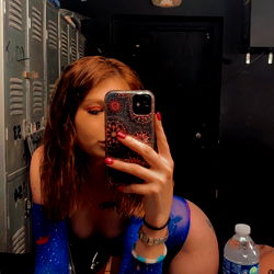 Vivian's OnlyFans Photo Shoot