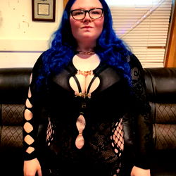 Ally, a striking OnlyFans model