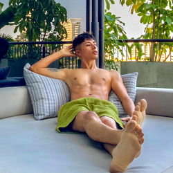 Fitness Model Gary, 25, Sharing His Favorite Workout