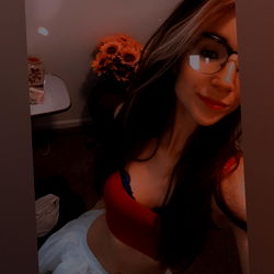 OnlyFans Model Babie Jewlz, Striking a Pose with Her Glasses On