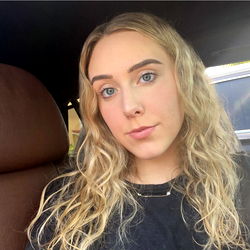 Model Sarah's Car Ride Moment