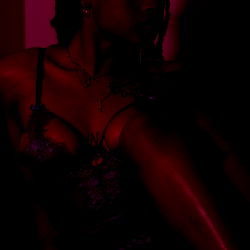 Caramel, Onlyfans Model in Intimate Photos