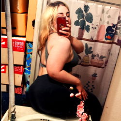 Eclair's OnlyFans Photoshoot