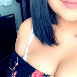 Abby Mtz - Flawless Makeup and Fashion Sense