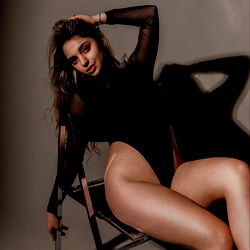 Amelia Alisson for OnlyFans