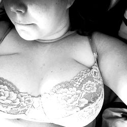 OnlyFans Model Hella Issy