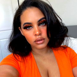 𐙚⋆°｡⋆♡ Zelli photo