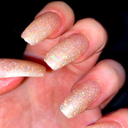 Rita Daniels' Golden Nail Art