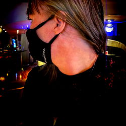 VixenCurious, A British Model Emphasizing Safety in Her Photos