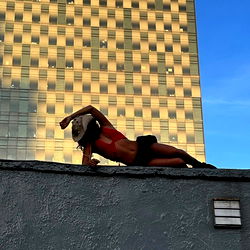 Isabelle๐ฆข photo