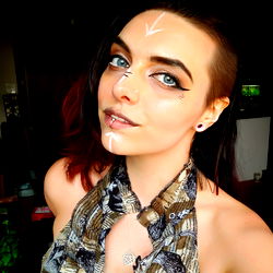 B3anstar, a striking figure in the modeling world!