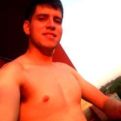 Candid Moment of OnlyFans Model Alberto Giménez