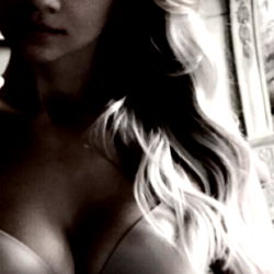 OnlyFans Model Allison Jade in Bikini