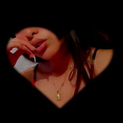 Lezti, a Model for the OnlyFans Community