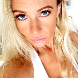 Faith, an Onlyfans Model