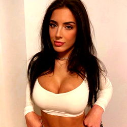 Sumner Stroh Vlogs photo