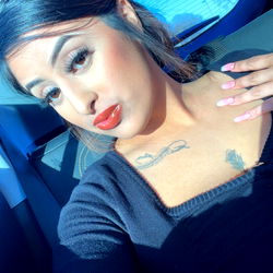 Onlyfans Model DNa$ty Sharing Her Ride Experience