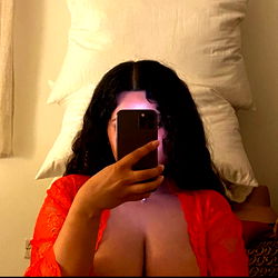 Age: 28, OnlyFans Model: 7rbys, UK