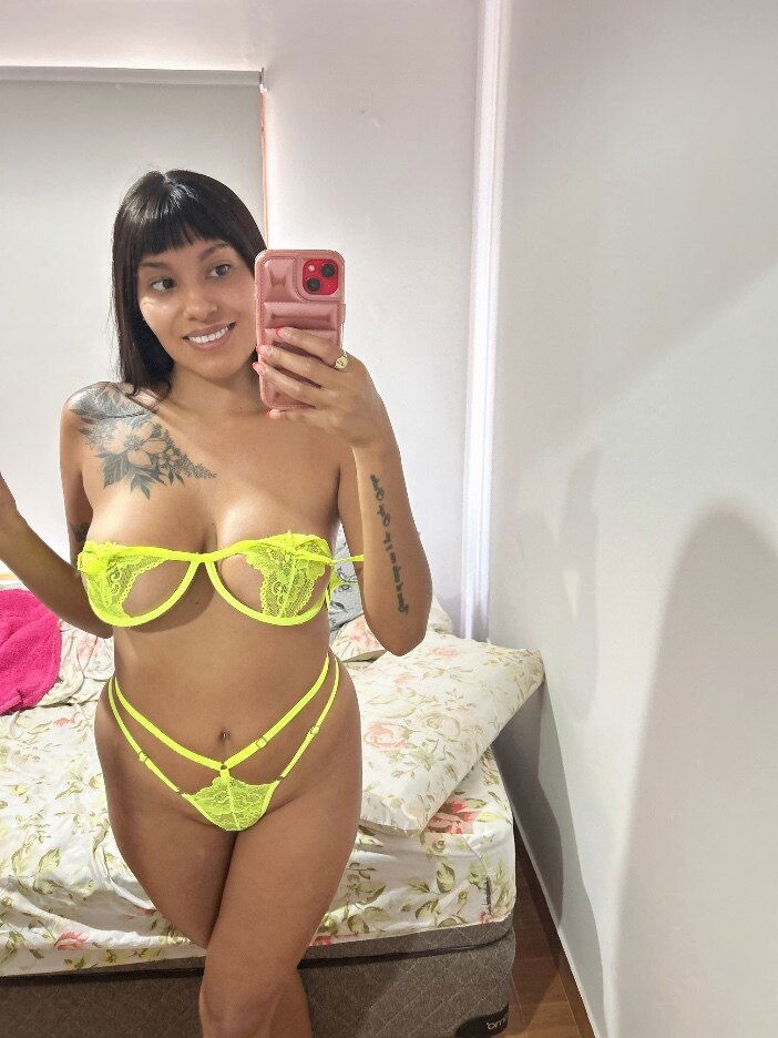 LATINA - BIG TITS - SEX CHAT photo