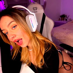 Ariii 🧚🏼‍♂️ photo