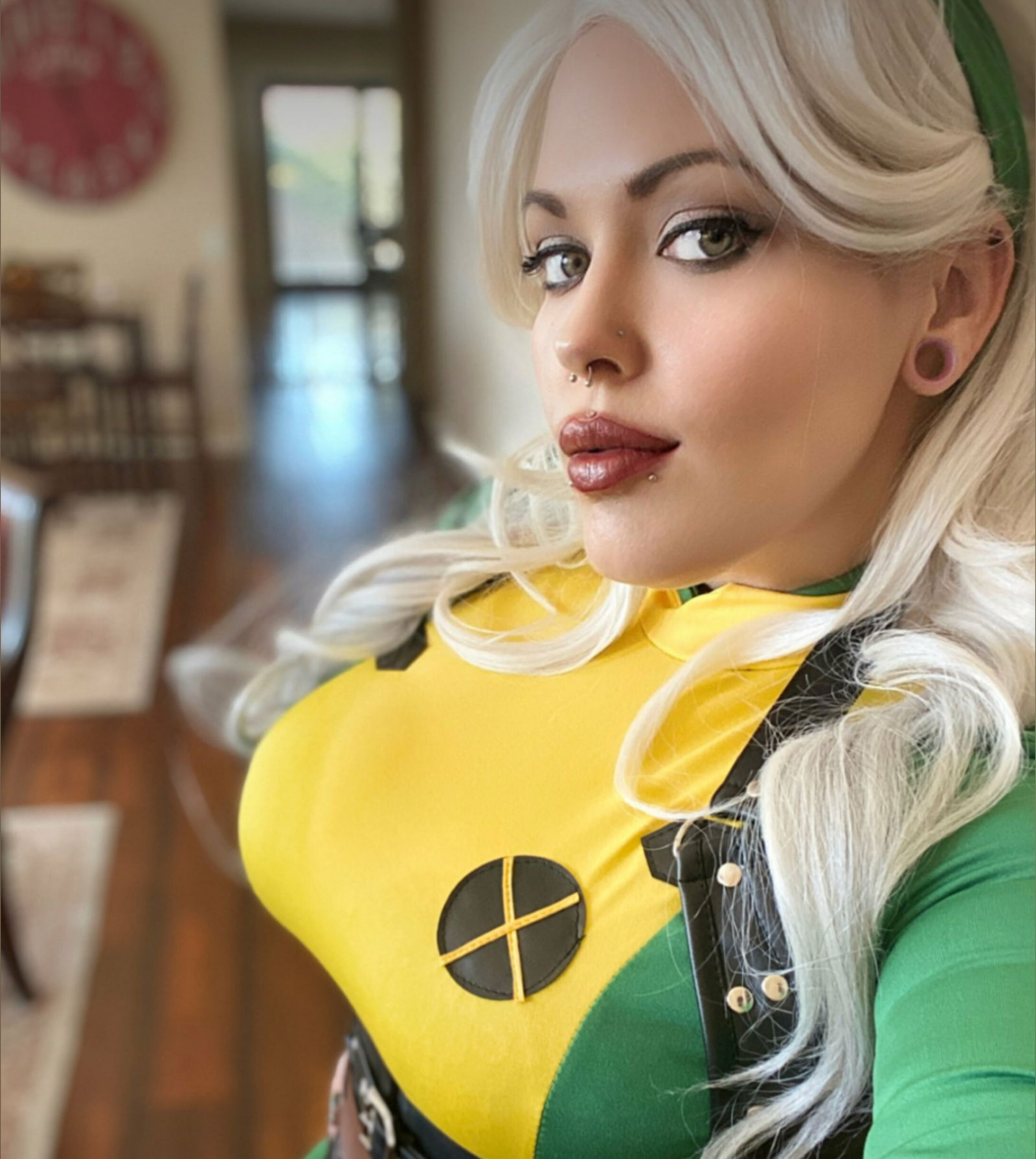 Cinnamon Anarchy photo