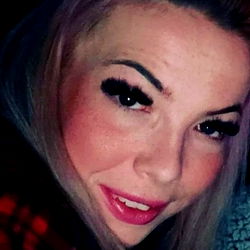 Stylish Ajstalksyou, London Model