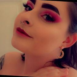 Onlyfans Model Queenie Poses for the Camera