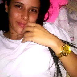 Kathe, the alluring Colombian model with radiant smile