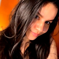 Stylish and confident woman from Colombia