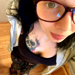 Alicia, OnlyFans Model Posing for a Photo