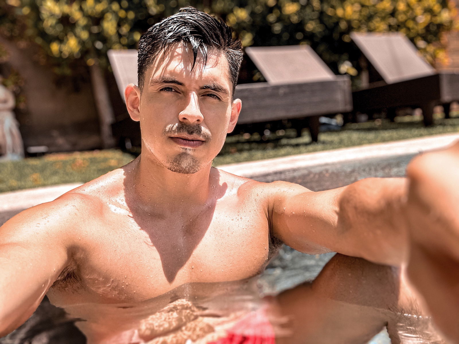 Alec Rodriguez photo