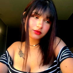 Model Andrika's Stylish Portrait - OnlyFans