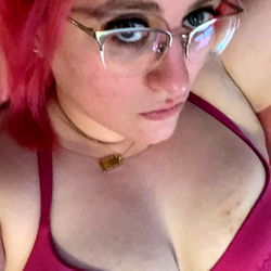 OnlyFans Model Erica: A Sensual Glance into Her Intimate World