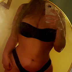 Bella bigbooty photo