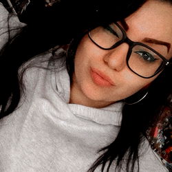 Alexandra Maria photo