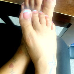 Fashionable Feet of Onlyfans Model B.Savage