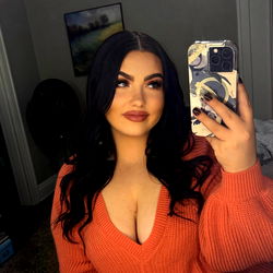 OnlyFans Model 𝒜𝓋𝑒𝓈 ᡣ𐭩✧₊⁺ in Your Dreams