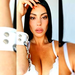 Sapphire Lapiedra | OnlyFans Model