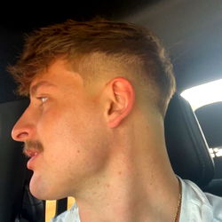 Indiana's Big Wetz in Car Selfie