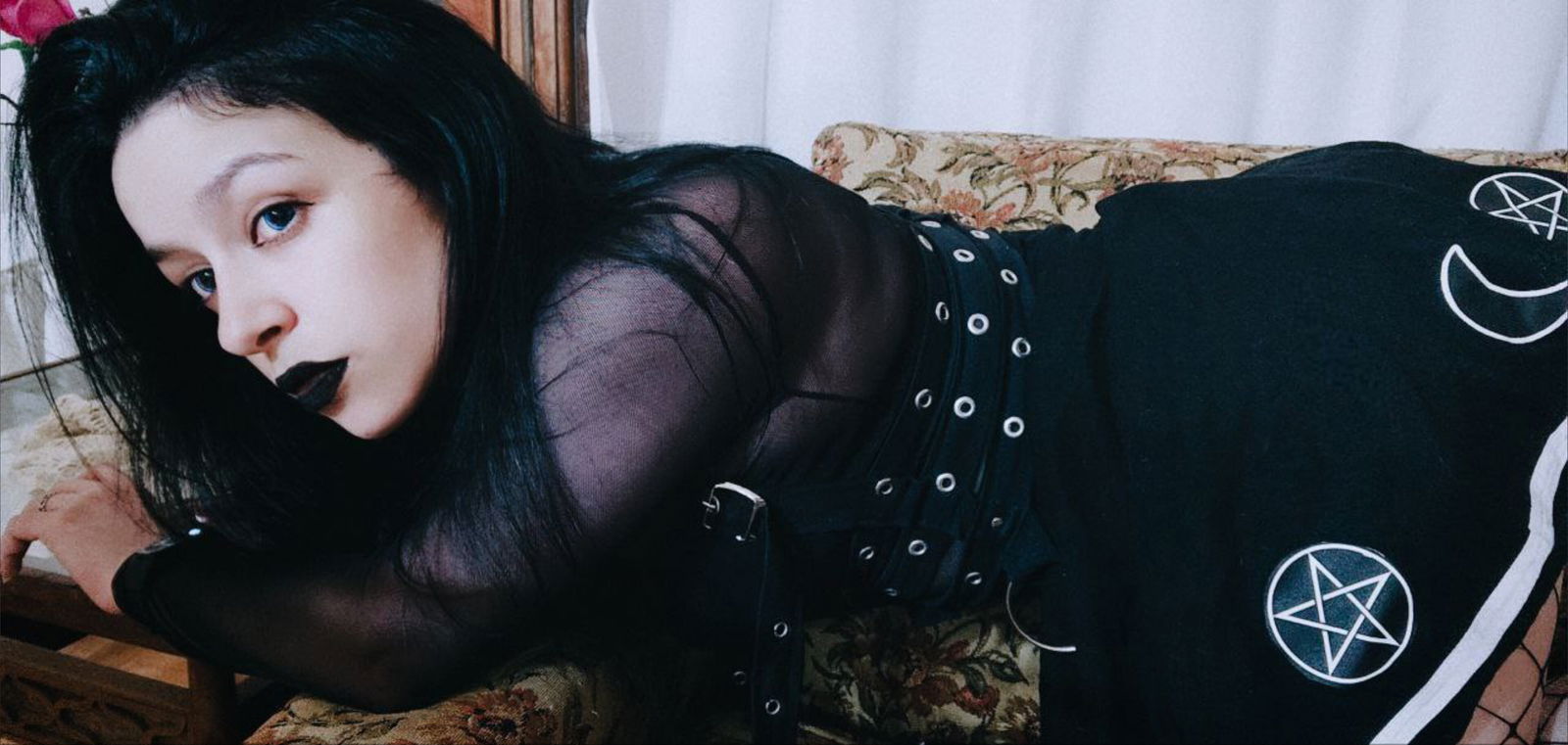 MISTRESS NyxTheria 🖤 photo