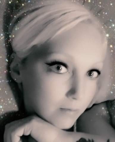 Ashley Caviness photo